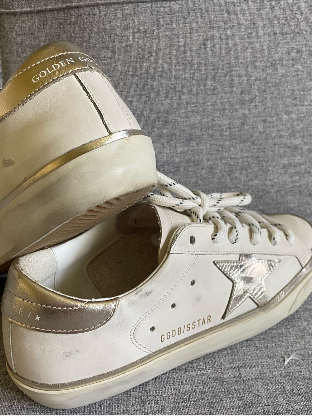 BNIB Golden Goose Superstars size 37. White leather & light Gold Star Sneakers - Picture 8 of 10